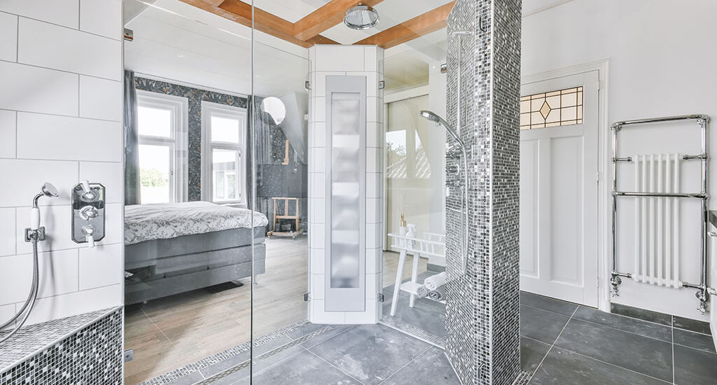 32 glass shower door in a compact modern bathroom
